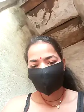 Snapshot of Sunali_Bendre chatting on February 21, 2:12 am Sunali Bendre online show from February 21, 2:12 am