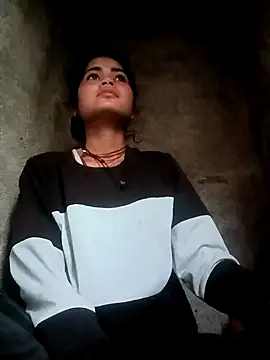 Sunali Bendre online show from March 25, 12:49 am