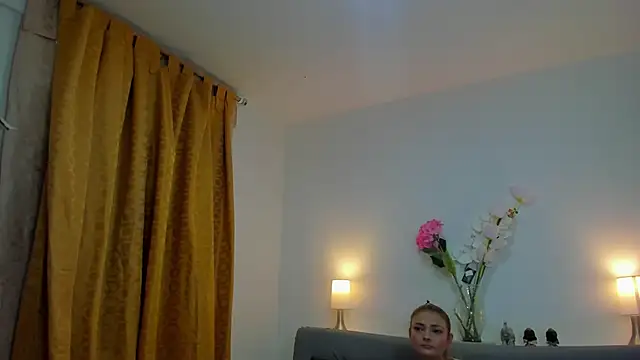 roxana sinsx online show from February 7, 12:25 am