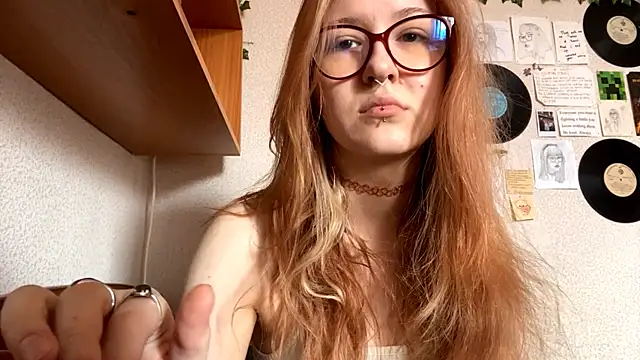 LaureenVielma online show from April 14, 7:25 am