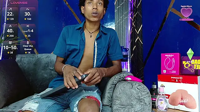 Walkers05 online show from April 11, 5:50 pm