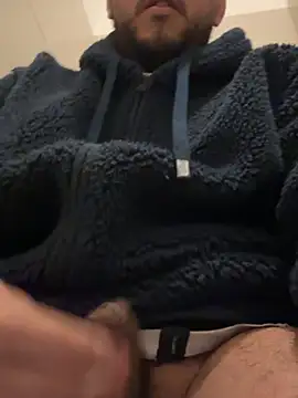 latinocalientehot online show from February 24, 9:46 pm