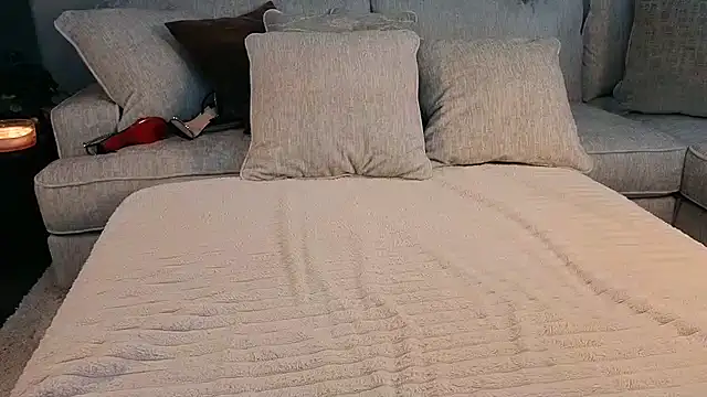 Snapshot of Hot_Wife_Amber chatting on February 5, 7:51 pm Hot Wife Amber online show from February 5, 7:51 pm