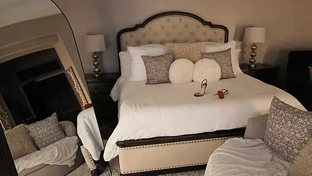 Hot Wife Amber online show from July 10, 4:39 am