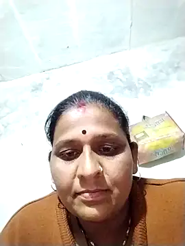 Snapshot of Hirdesh_sahhu chatting on February 2, 4:27 pm Hirdesh sahhu online show from February 2, 4:27 pm