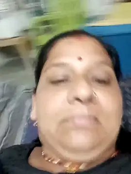 Snapshot of Hirdesh_sahhu chatting on February 14, 11:12 pm Hirdesh sahhu online show from February 14, 11:12 pm