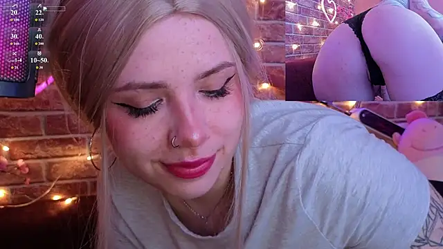 Snapshot of AnnaQuiin chatting on March 22, 2:37 am AnnaQuiin online show from March 22, 2:37 am