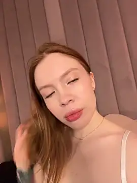 Lily Dalton online show from March 12, 3:01 am