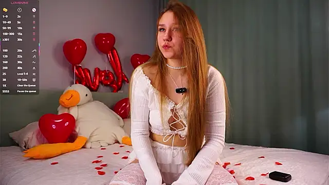 ShantellAngulo online show from February 13, 1:45 am