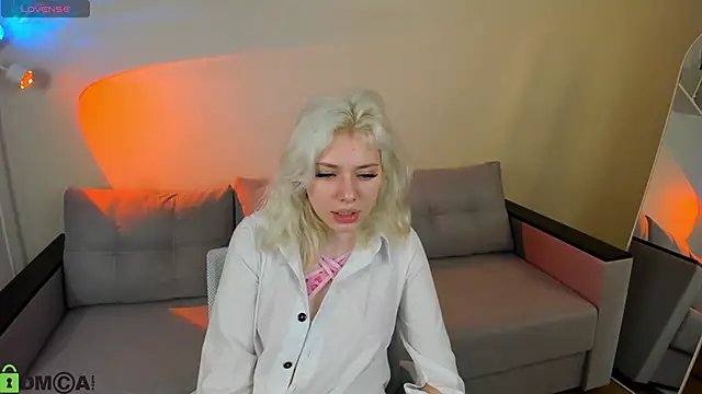 Kate Krose online show from February 3, 2:53 am