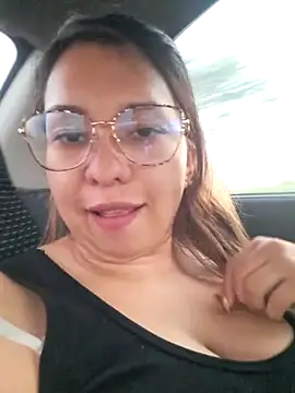 Snapshot of ISABELLA-24_ chatting on February 28, 11:33 am ISABELLA-24 online show from February 28, 11:33 am