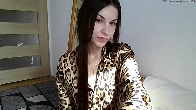 Snapshot of JuliaLovely chatting on April 23, 1:57 pm JuliaLovely online show from April 23, 1:57 pm