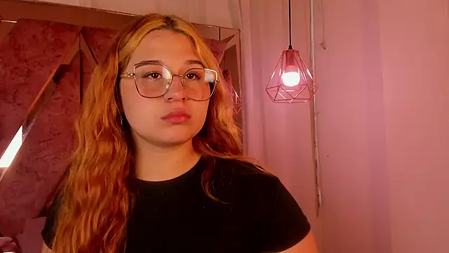 shantal cooper  online show from February 5, 9:08 pm