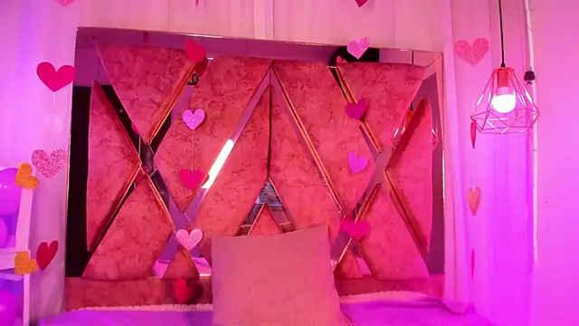 shantal cooper  online show from February 18, 7:10 pm