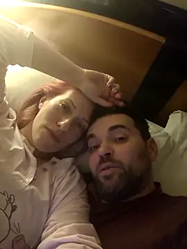 Snapshot of PolomaAndBobo chatting on February 14, 12:40 am PolomaAndBobo online show from February 14, 12:40 am