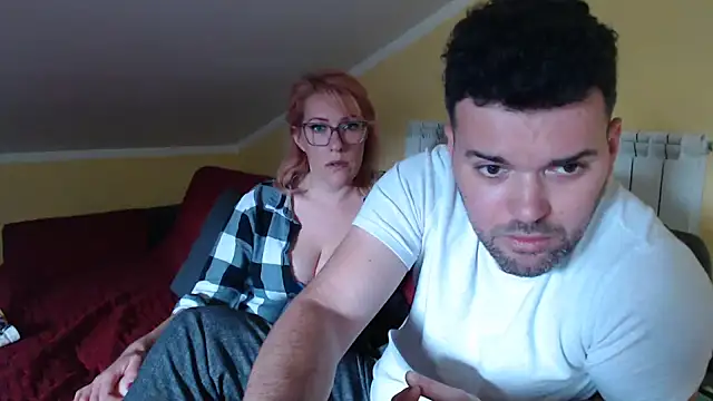 PolomaAndBobo online show from May 5, 12:02 pm