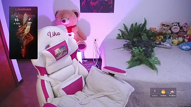 lika little0 online show from February 12, 8:48 pm