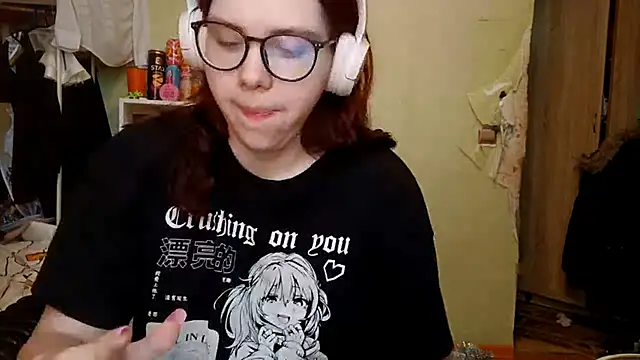 Snapshot of VannessaDillenbeck chatting on February 19, 12:45 pm VannessaDillenbeck online show from February 19, 12:45 pm