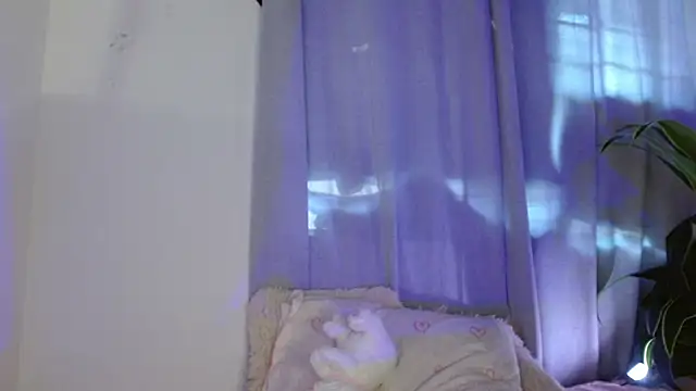 Amanda Rossi online show from July 19, 12:31 pm