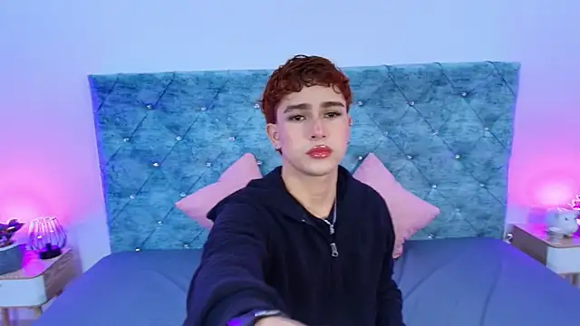 Snapshot of ryan_onFire chatting on February 6, 11:24 am ryan onFire online show from February 6, 11:24 am