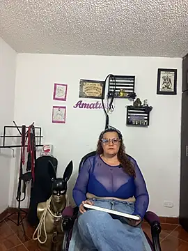 KimmyDark1 online show from June 18, 5:08 am