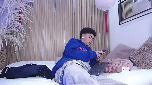 David Banks  online show from March 21, 12:21 pm