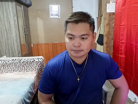 Snapshot of bigloadfox chatting on February 24, 1:36 am bigloadfox online show from February 24, 1:36 am