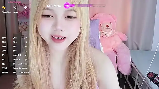 Snapshot of -Anya-666- chatting on February 17, 2:13 pm -Anya-666- online show from February 17, 2:13 pm