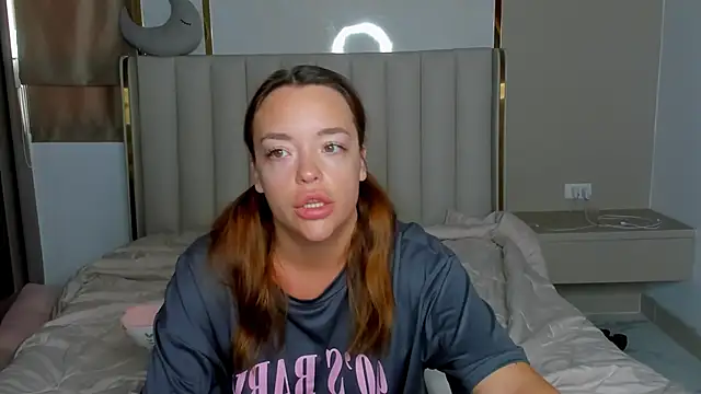 stellaa quenn online show from April 19, 12:11 am