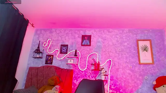 Snapshot of Everlin__Hot_ chatting on March 2, 10:44 am Everlin Hot online show from March 2, 10:44 am