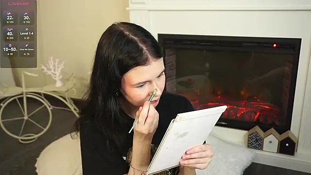 Glow hollow online show from February 2, 4:11 am