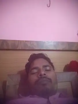 Snapshot of Rajustt chatting on March 4, 3:18 pm Rajustt online show from March 4, 3:18 pm