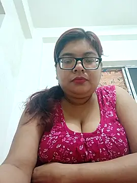 Elie Hallway online show from March 26, 12:28 am