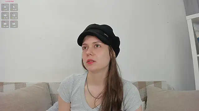 MalvinaTrafford online show from May 28, 2:25 pm