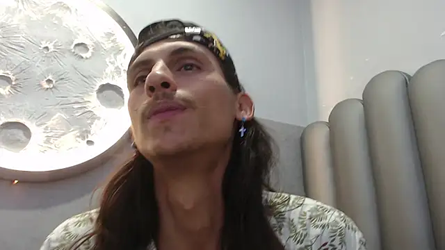 Noha-Smith online show from February 27, 12:21 am