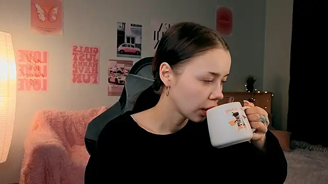 Vexnexe online show from March 4, 7:42 pm