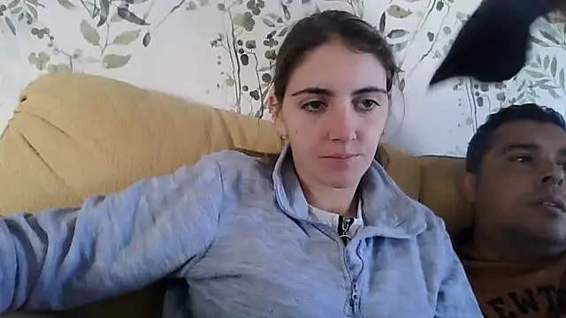 laparejaideal08 online show from April 4, 3:09 pm