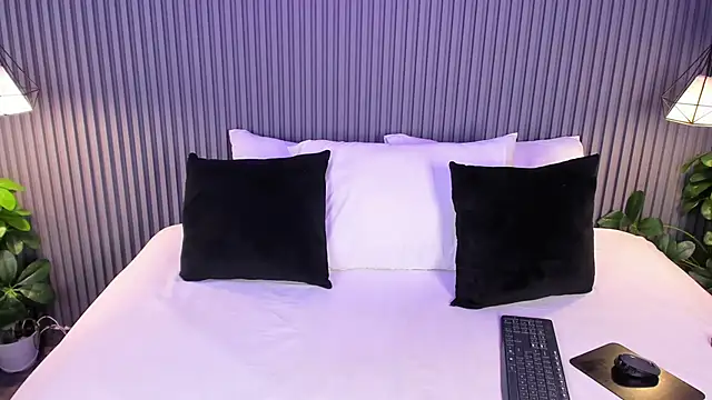 Yalezka  online show from March 29, 4:56 am