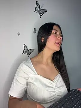 Snapshot of Tammy8 chatting on March 3, 10:04 pm Tammy8 online show from March 3, 10:04 pm