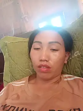 hot-luna- online show from May 15, 11:34 pm