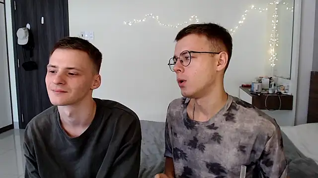 NikiKerryCum online show from May 19, 3:13 am