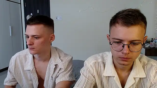 NikiKerryCum online show from June 7, 4:27 am