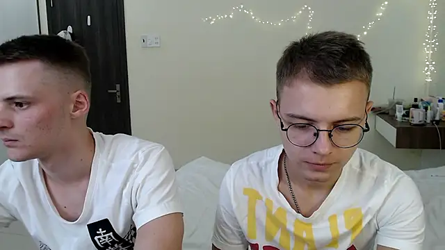 NikiKerryCum online show from June 8, 1:11 pm