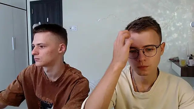 NikiKerryCum online show from June 11, 4:43 am