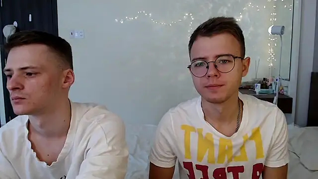 NikiKerryCum online show from June 13, 2:42 am