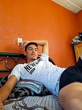 Mesobaslamacana online show from March 2, 8:15 pm