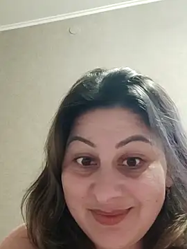 Snapshot of Soli9999 chatting on February 17, 3:08 pm Soli9999 online show from February 17, 3:08 pm