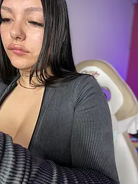 Miia  Taylor online show from March 28, 2:55 am