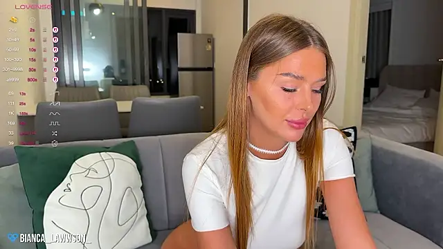 Snapshot of bianca_lawwson_ chatting on February 21, 4:52 pm bianca lawwson online show from February 21, 4:52 pm