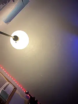 Tupapi696969q online show from March 19, 3:21 am